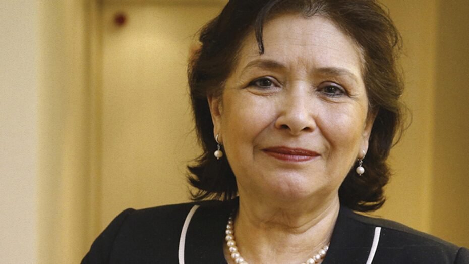 Portrait of human rights defender and former Truth and Dignity Commission President Sihem Bensedrine accompanying a joint statement on her appeal and transitional justice in Tunisia.